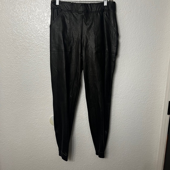 Spanx Faux Leather Pants - Picture 2 of 10